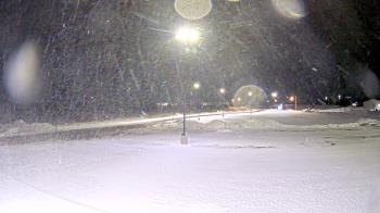 Weather camera view of Calcium Primary School.