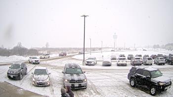Weather camera view of Calcium Primary School.