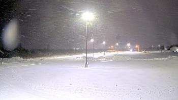 Weather camera view of Calcium Primary School.