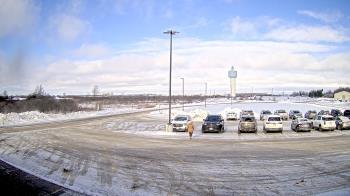 Weather camera view of Calcium Primary School.