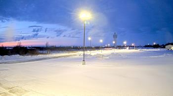 Weather camera view of Calcium Primary School.