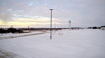 Weather camera view of Calcium Primary School.