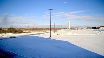 Weather camera view of Calcium Primary School.