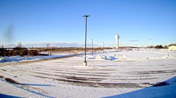 Weather camera view of Calcium Primary School.