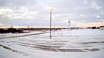 Weather camera view of Calcium Primary School.