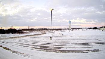 Weather camera view of Calcium Primary School.