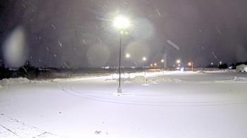 Weather camera view of Calcium Primary School.