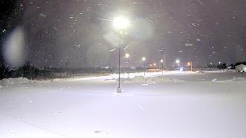 Weather camera view of Calcium Primary School.