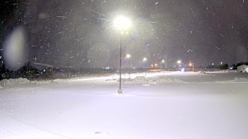 Weather camera view of Calcium Primary School.