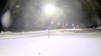 Weather camera view of Calcium Primary School.