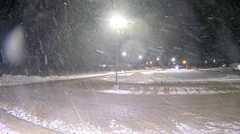 Weather camera view of Calcium Primary School.