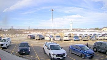 Weather camera view of Calcium Primary School.