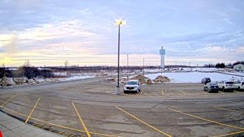 Weather camera view of Calcium Primary School.