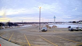 Weather camera view of Calcium Primary School.