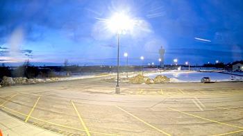 Weather camera view of Calcium Primary School.