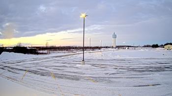 Weather camera view of Calcium Primary School.