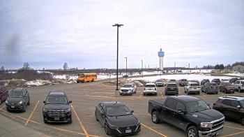 Weather camera view of Calcium Primary School.