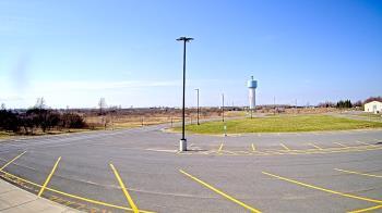 Weather camera view of Calcium Primary School.
