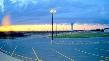 Weather camera view of Calcium Primary School.