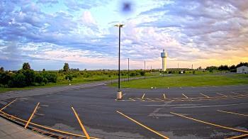 Weather camera view of Calcium Primary School.