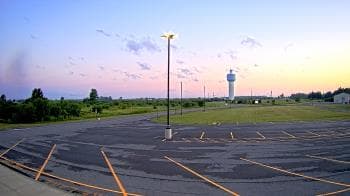 Weather camera view of Calcium Primary School.