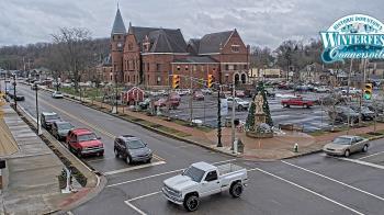 Weather camera view of City of Connersville.