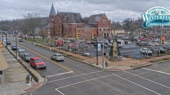 Weather camera view of City of Connersville.