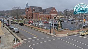 Weather camera view of City of Connersville.