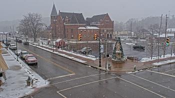 Weather camera view of City of Connersville.