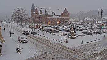 Weather camera view of City of Connersville.