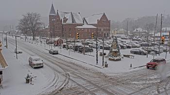 Weather camera view of City of Connersville.