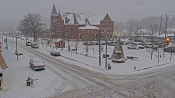 Weather camera view of City of Connersville.
