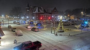 Weather camera view of City of Connersville.
