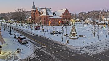 Weather camera view of City of Connersville.