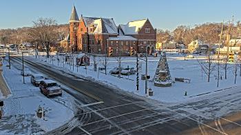 Weather camera view of City of Connersville.