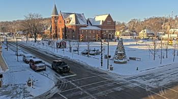 Weather camera view of City of Connersville.