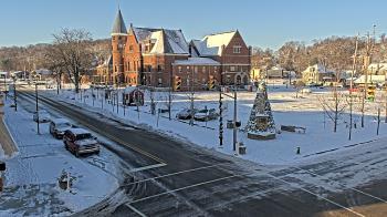 Weather camera view of City of Connersville.
