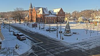 Weather camera view of City of Connersville.