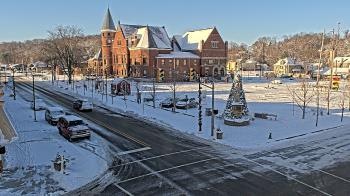 Weather camera view of City of Connersville.