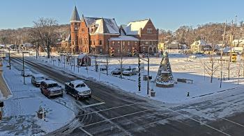 Weather camera view of City of Connersville.