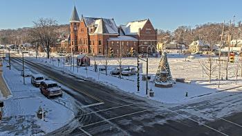 Weather camera view of City of Connersville.