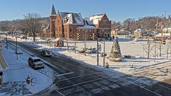 Weather camera view of City of Connersville.