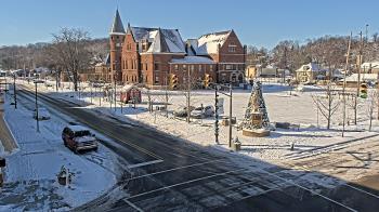 Weather camera view of City of Connersville.