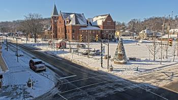 Weather camera view of City of Connersville.
