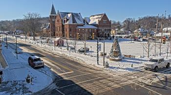 Weather camera view of City of Connersville.