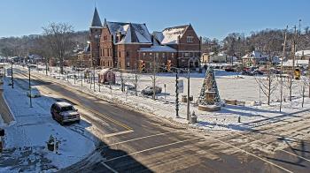 Weather camera view of City of Connersville.