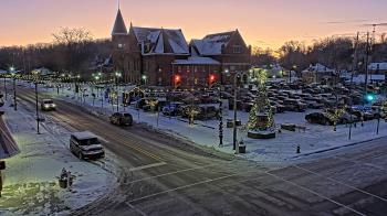 Weather camera view of City of Connersville.
