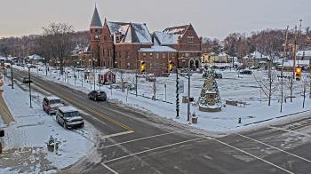 Weather camera view of City of Connersville.