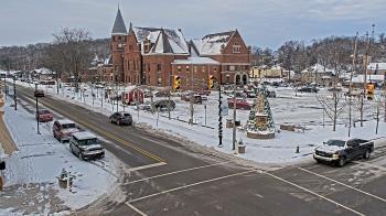 Weather camera view of City of Connersville.