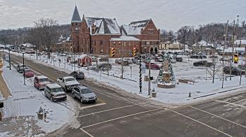 Weather camera view of City of Connersville.